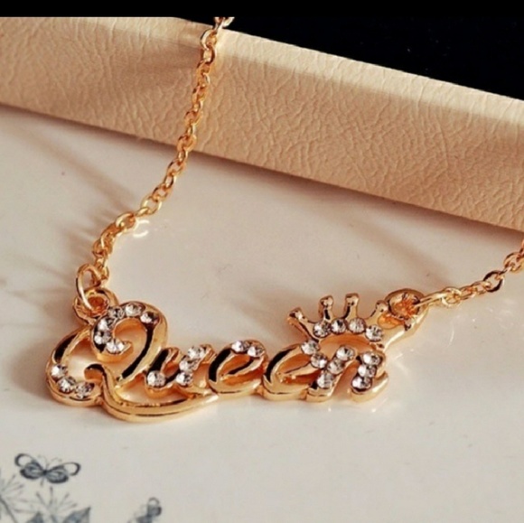 Queen Fashion Necklace - Picture 2 of 2